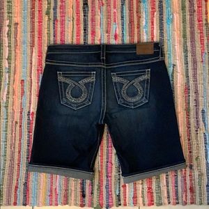 Big Star Maddie Stretch Bermuda Shorts 31R NWOT